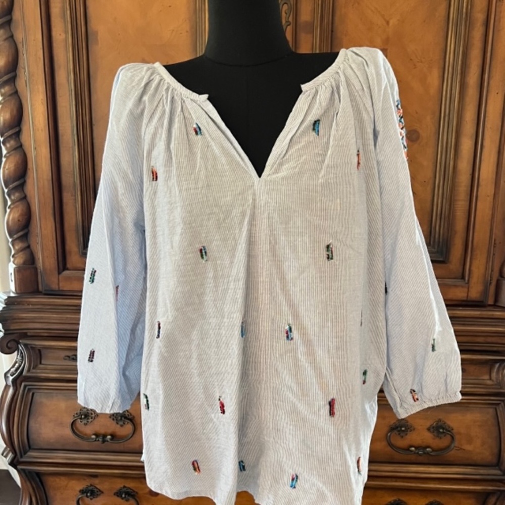 VELVET BY GRAHAM & SPENCER Embroidered Cotton Top